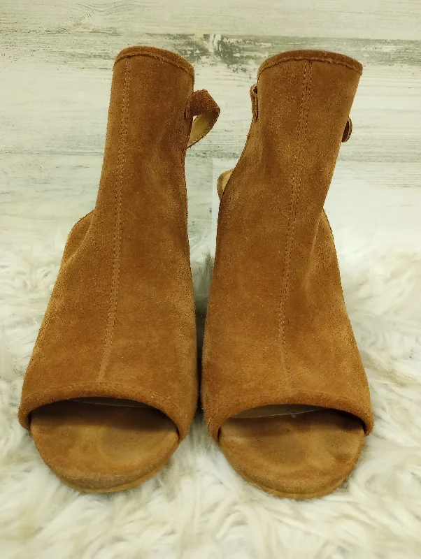 Versatile and chic women's shoes for everyday eleganceSandals Heels Wedge By Lucky Brand  Size: 9.5