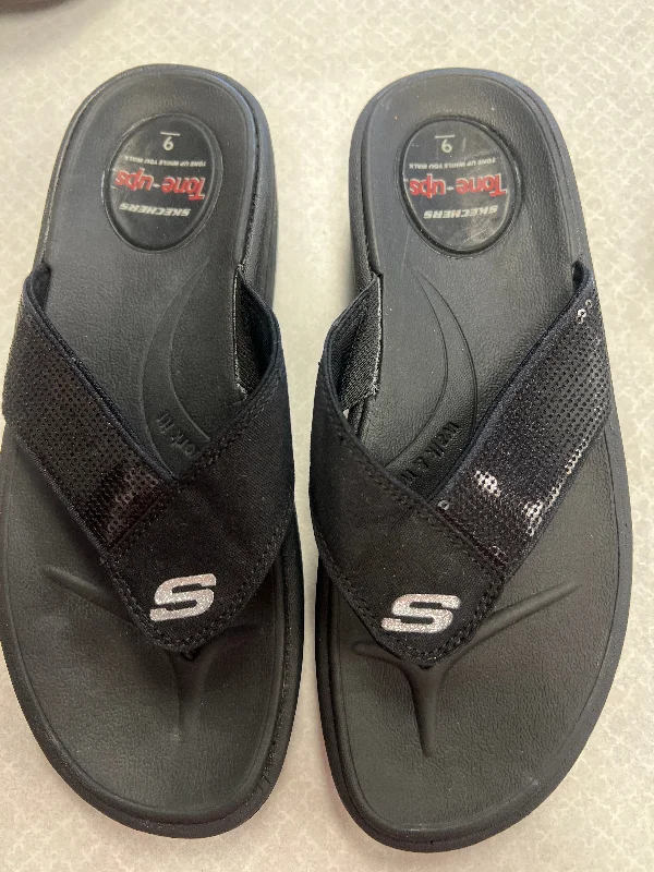Stylish and elegant women's shoes for weddingsSandals Heels Wedge By Skechers  Size: 9