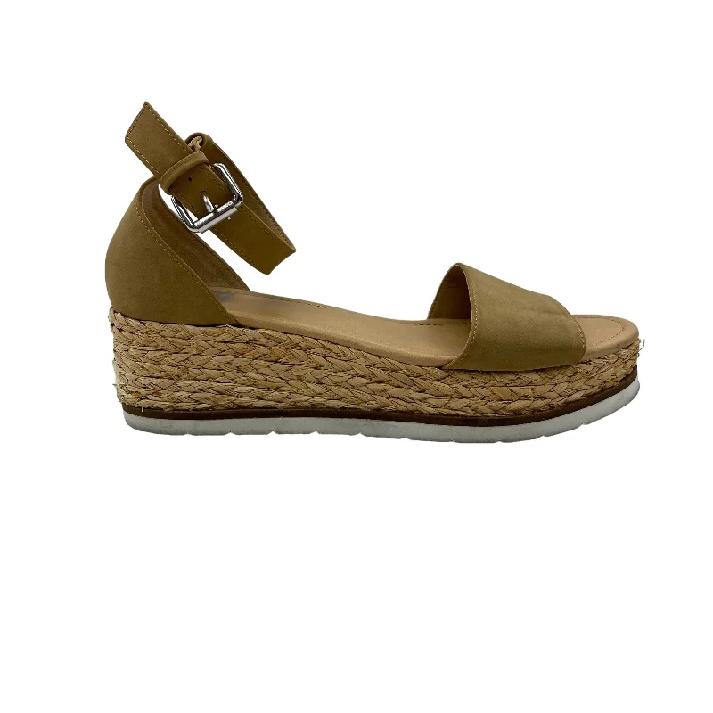Comfy and casual women's shoes for the weekendTAN SANDALS HEELS WEDGE by DOLCE VITA Size:10