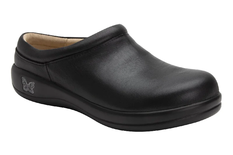 Practical and functional women's footwear solutionsKayla