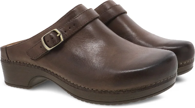 Versatile and elegant women's shoes for any outfitBerry - Brown