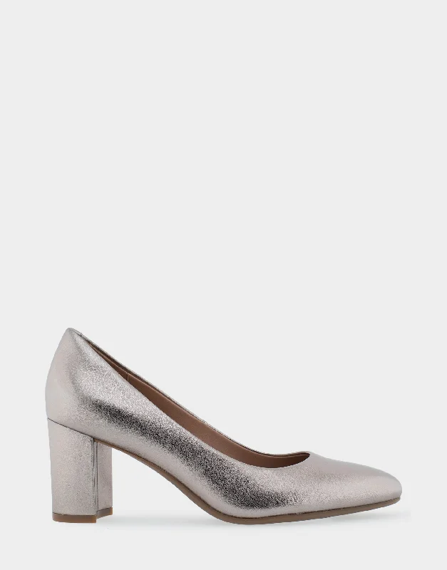 Versatile and stylish women's shoes for city walksBetsy