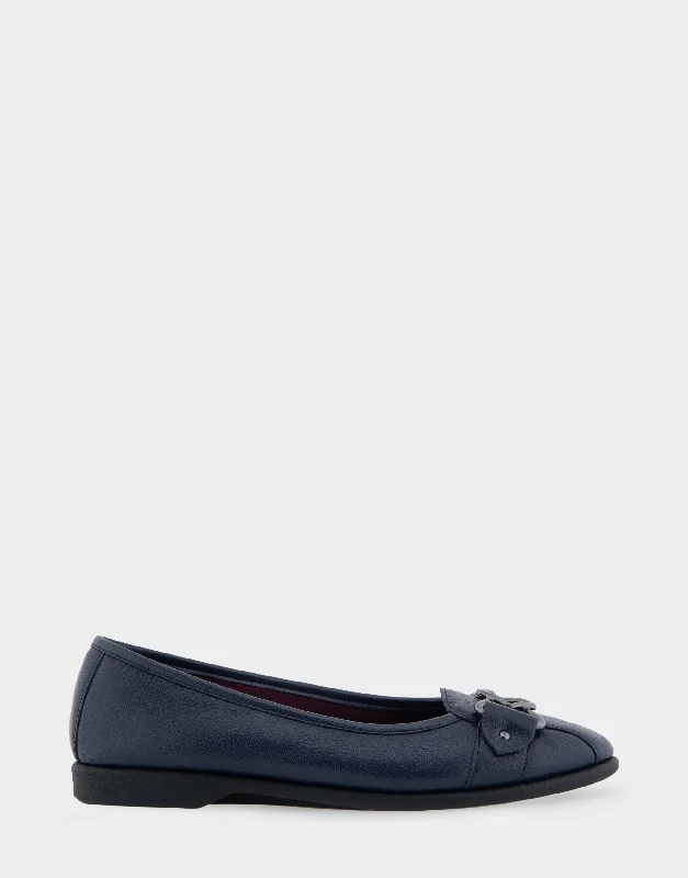 Elegantly stylish women's shoesBia