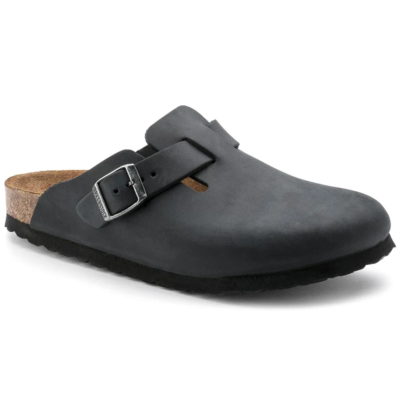 Feminine and dainty women's shoe designsBirkenstock Boston Classic Footbed - Oiled Leather