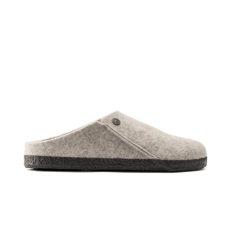 Elegant and sophisticated women's shoes for red carpet eventsBirkenstock Zermatt Shearling - Eggshell