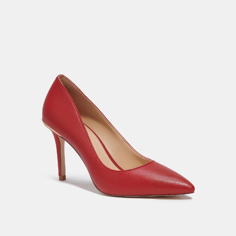 Chic and stylish women's shoes for summerCoach Outlet Wiley Pump