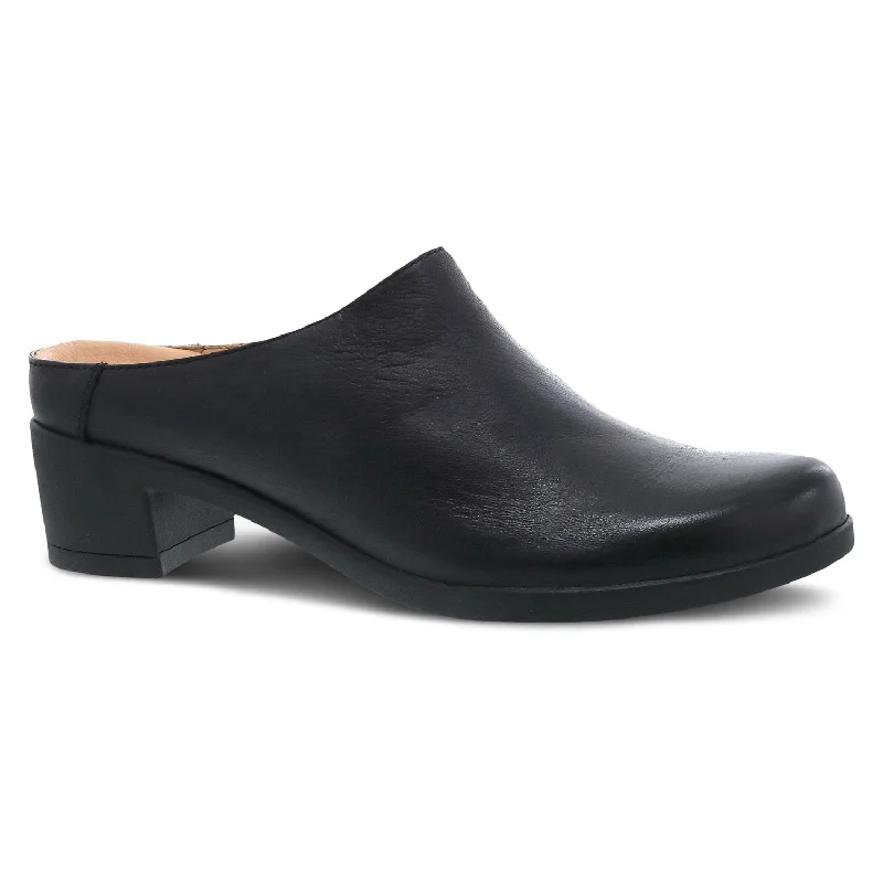 Versatile and stylish women's shoes for city walksCarrie
