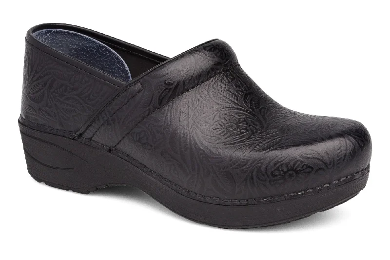 Practical and functional women's footwear solutionsXp 2.0