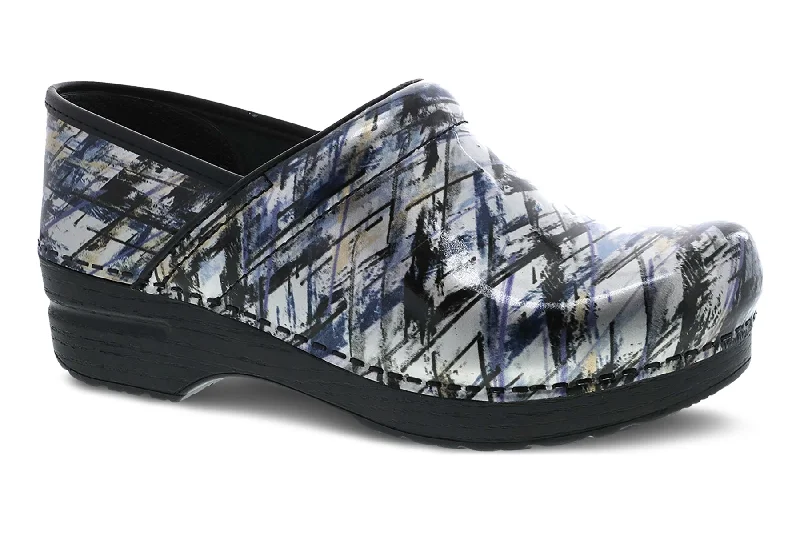 Chic and minimalist women's footwear trendsPro