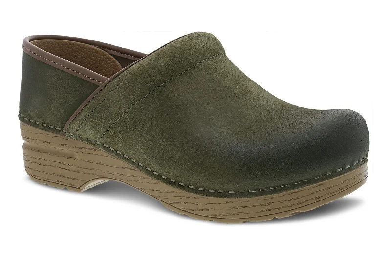 Chic and minimalist women's footwear trendsPro