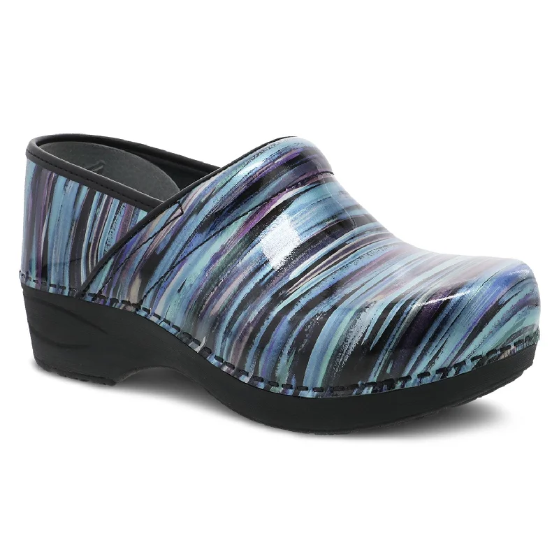 Exotic and bold women's shoe designsXP 2.0 Patent Teal Striped