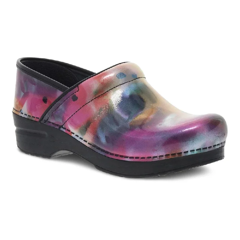 Chic and versatile women's footwearProfessional Clog Camo