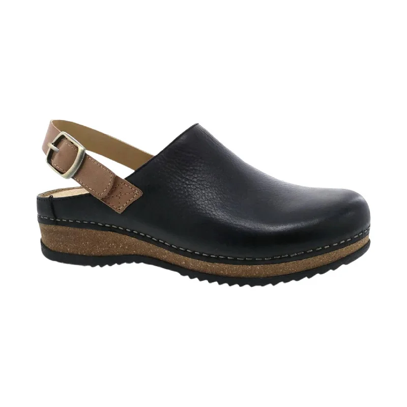 Versatile and adaptable women's shoes for every occasionDansko Women's Marrin Shoe - Black Waxy Milled