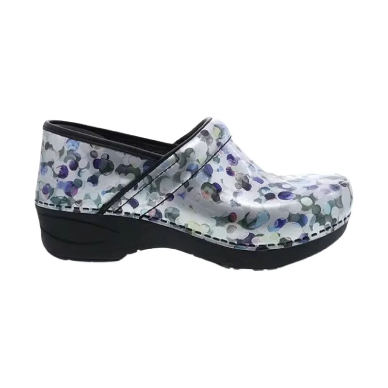 Comfy and casual women's shoes for the weekendDansko Women's XP 2.0 - Multi Dot - ONLINE STORE CREDIT/EXCHANGE ONLY