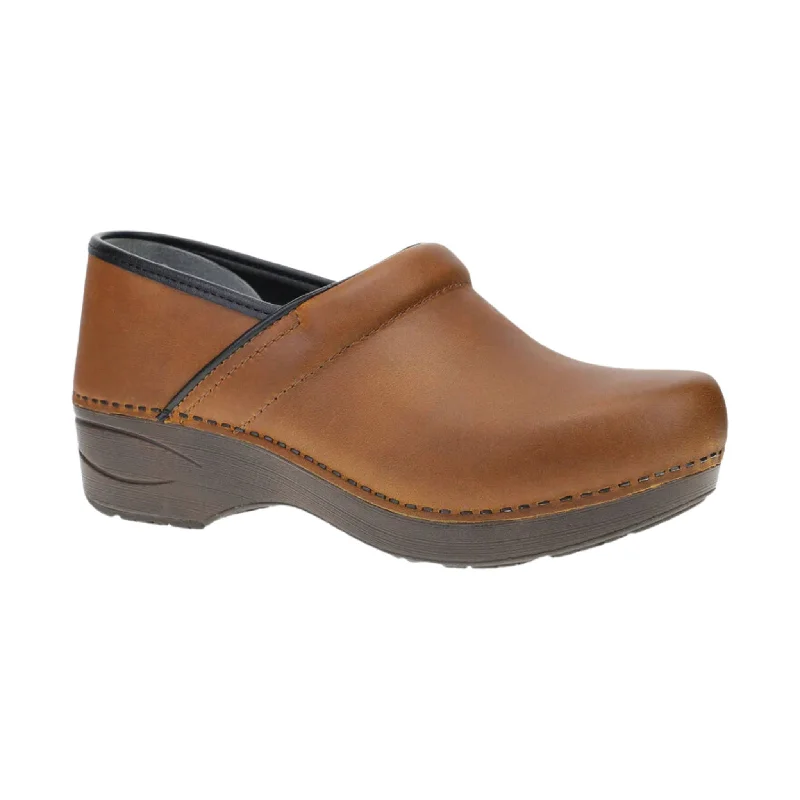 Comfy and stylish women's shoes for everyday comfortDansko Women's XP 2.0 Waterproof - Caramel