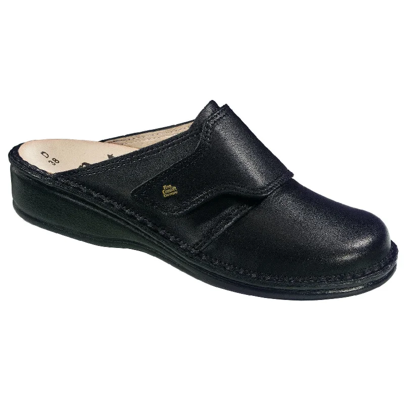 Stylish and supportive women's shoes for high archesFinn Comfort Aussee 2526