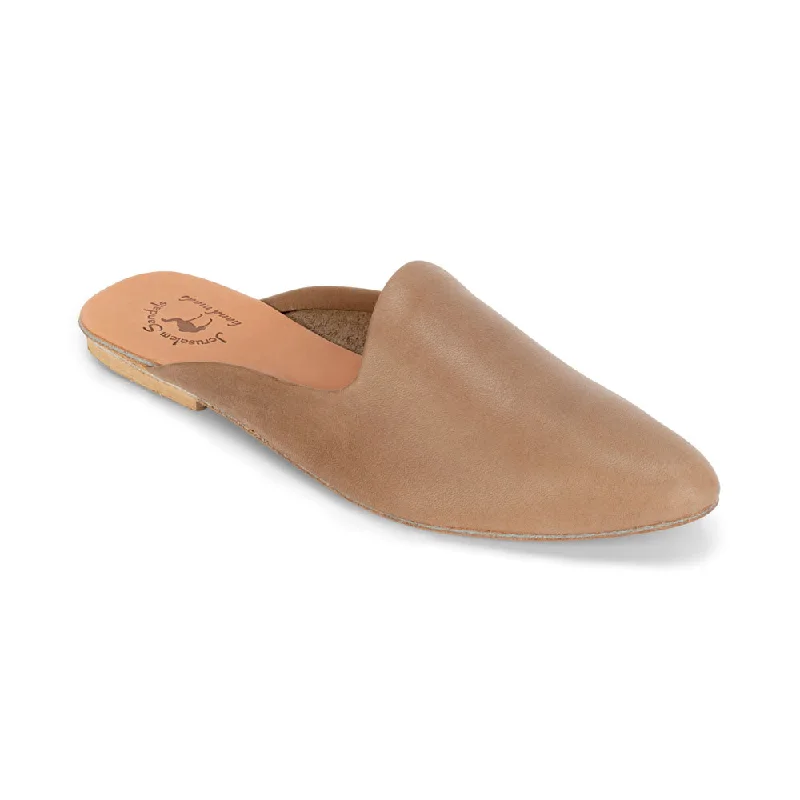 Practical and functional women's footwear solutionsNihi -  Pointed Toe Leather Mule | Brown