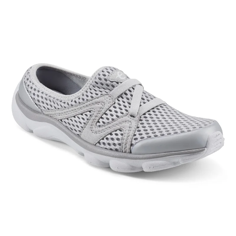 Flattering and stylish women's shoes for wide feetRiptide Clogs