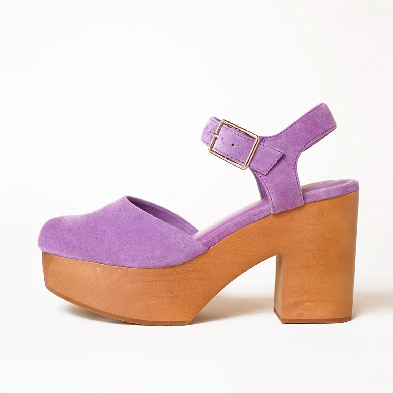 Feminine and dainty women's shoe designsSal