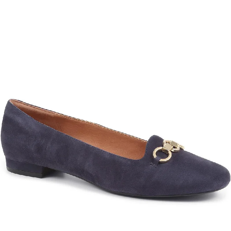 Luxurious and opulent women's shoe optionsSienne Leather Snaffle Loafers - SIENNE / 323 598