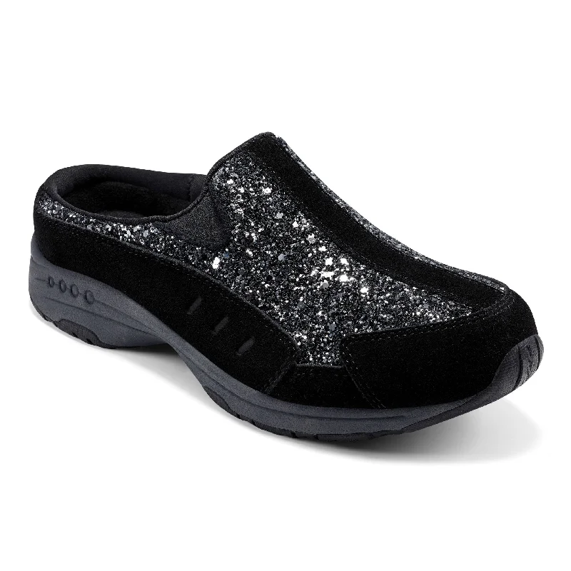Durable and stylish women's shoes for active lifestylesTraveltime Clogs