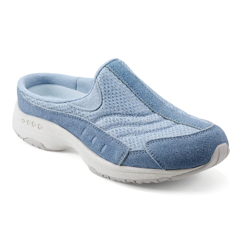 Practical and stylish women's shoes for travelTraveltime Clogs