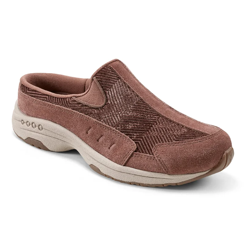 Chic and versatile women's footwearTraveltime Clogs