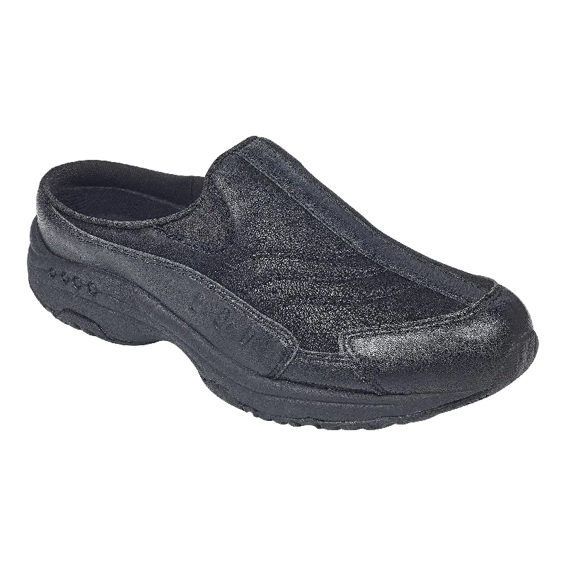 Practical and functional women's footwear solutionsTraveltime Leather Clogs