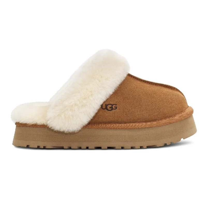Timeless and elegant women's shoe classicsUGG Women's Disquette Chestnut