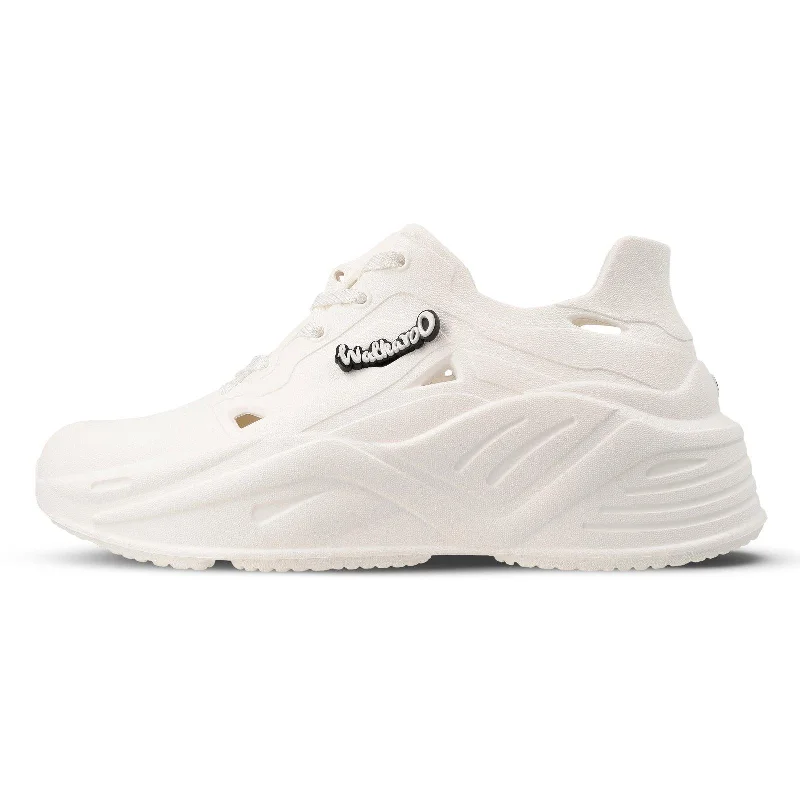Bold and striking women's shoe fashionsWalkaroo Womens Superclogs - WC8916 White