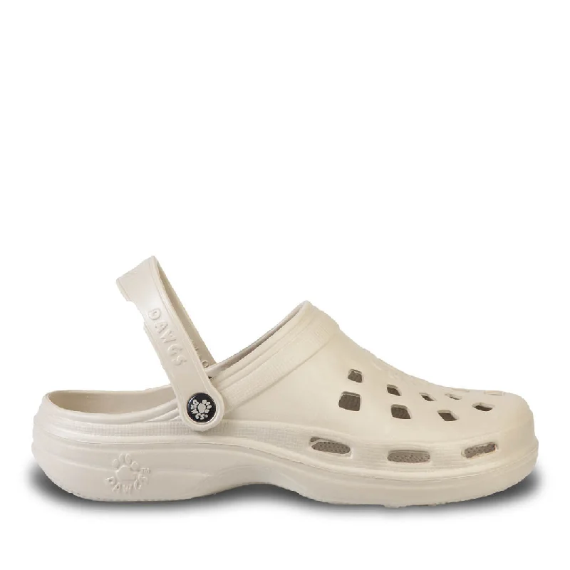 Stunning and glamorous women's shoes for evenings outWomen's Beach Dawgs Clogs - Tan