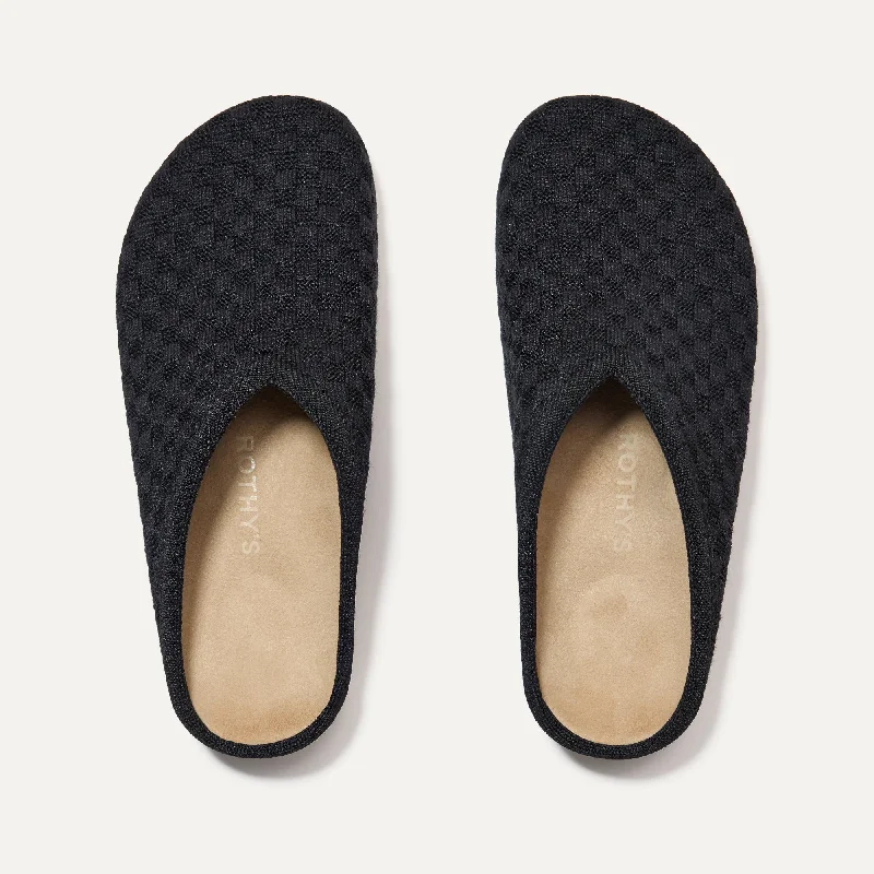 Chic and stylish women's shoes that complement every outfit and occasioThe Casual Clog - Black Sand