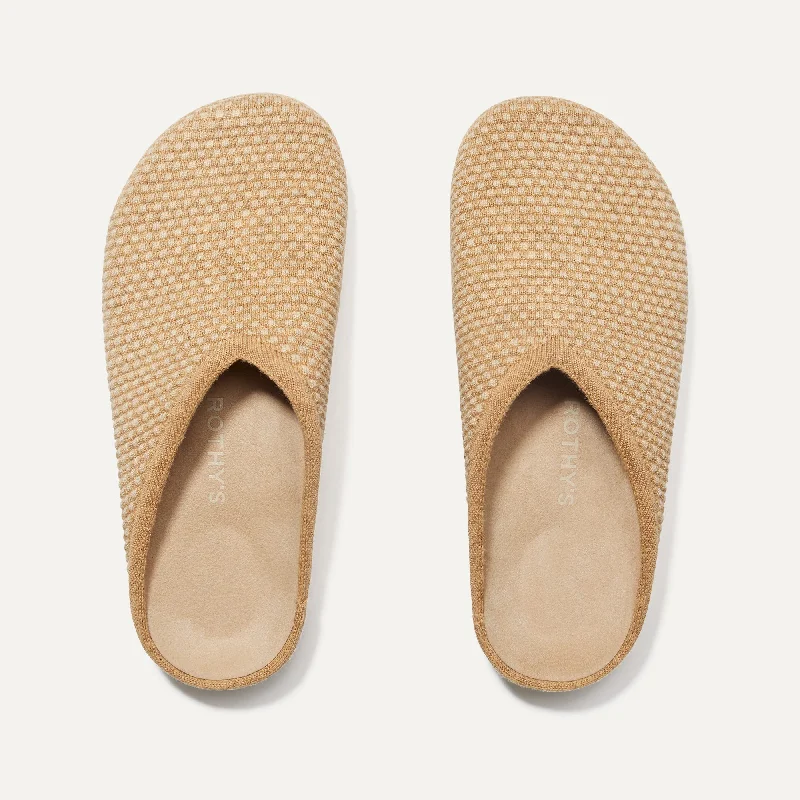 Luxurious and opulent women's shoe optionsThe Casual Clog - Flax