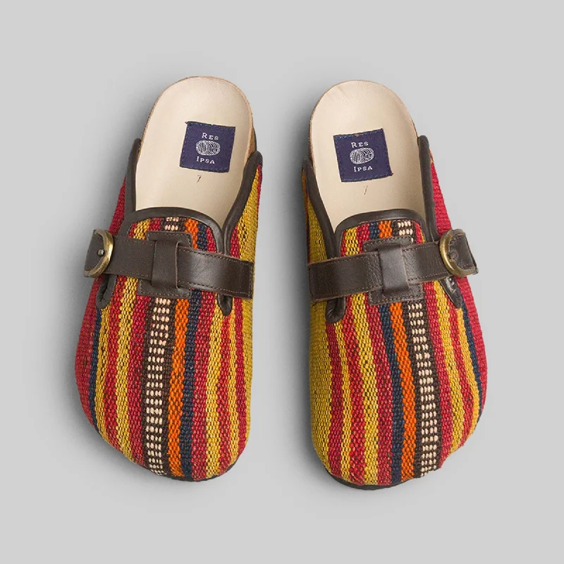 Feminine and dainty women's shoe designsWomen's Kilim Clog Size 7