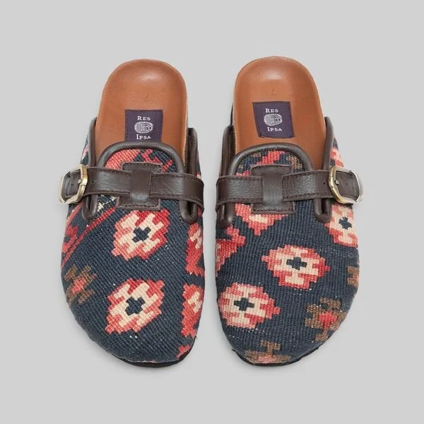 Elegant and classic women's shoes for prom nightWomen's Kilim Clog Size 7