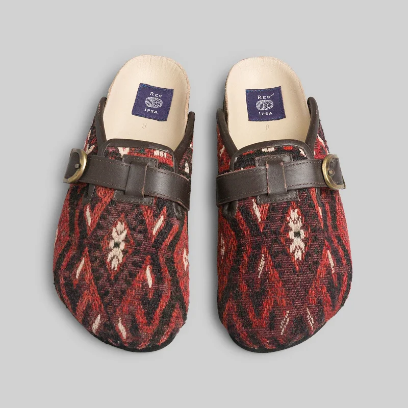 Bold and statement-making women's shoes for the bold and beautifulWomen's Kilim Clog Size 8