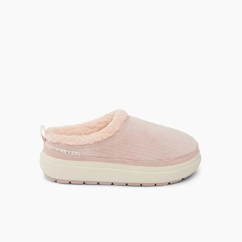 Comfortable and supportive women's shoes for all-day wearWeekend Low Sierra