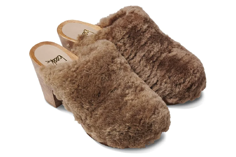 Comfy and stylish women's shoes for everyday casual wearWOODPECKER MAS SHEARLING - Bronze