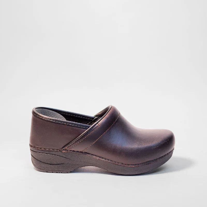 Bold and unique women's shoes for fashion-forward individualsDANSKO XP 2.0 BROWN WP PULLUP - WOMEN'S