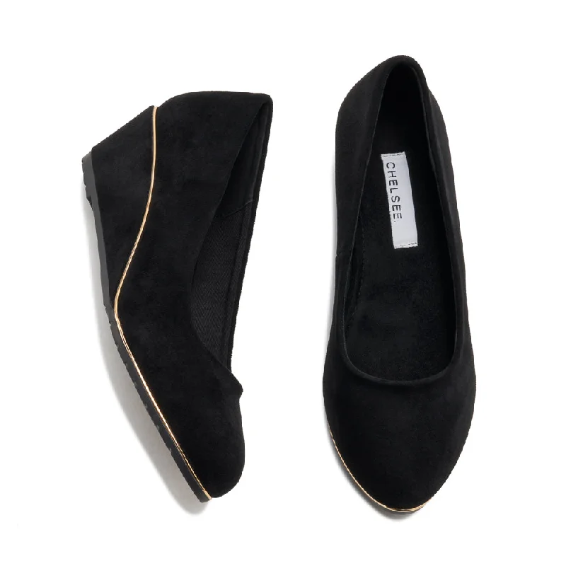 Versatile and stylish women's shoes for all occasions and seasonsSANDRINE