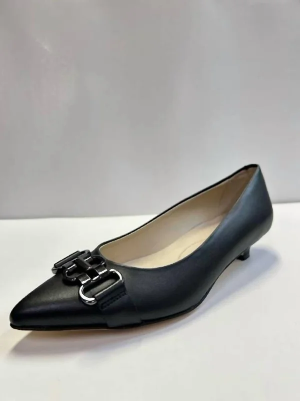 Elegant and classic women's shoes for bridal partiesAgostina Heel Pumps In Black Diamond