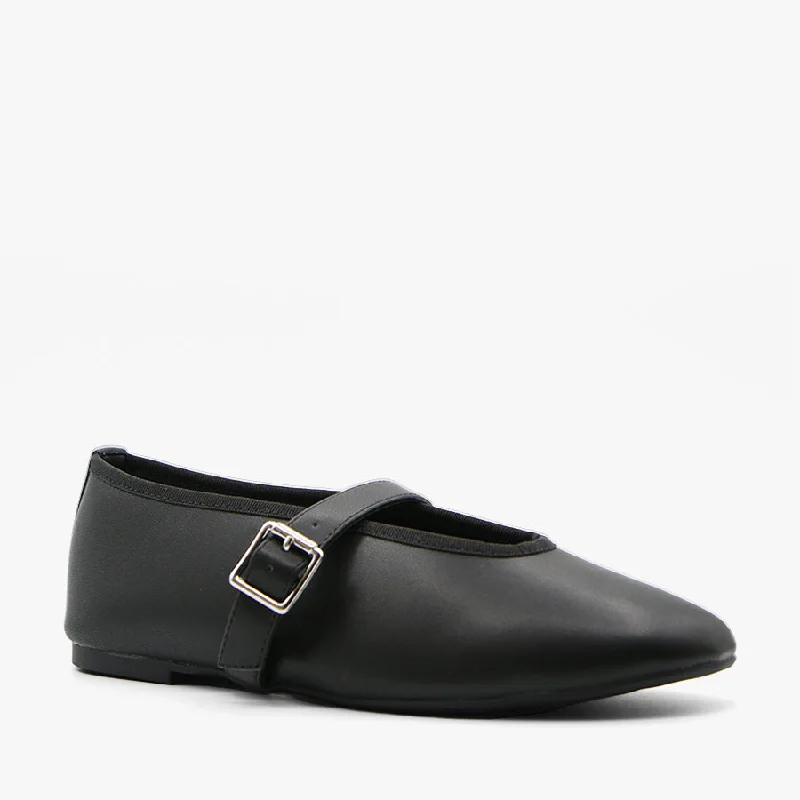Chic and stylish women's shoes that complement every outfit and occasioAMINA BLACK