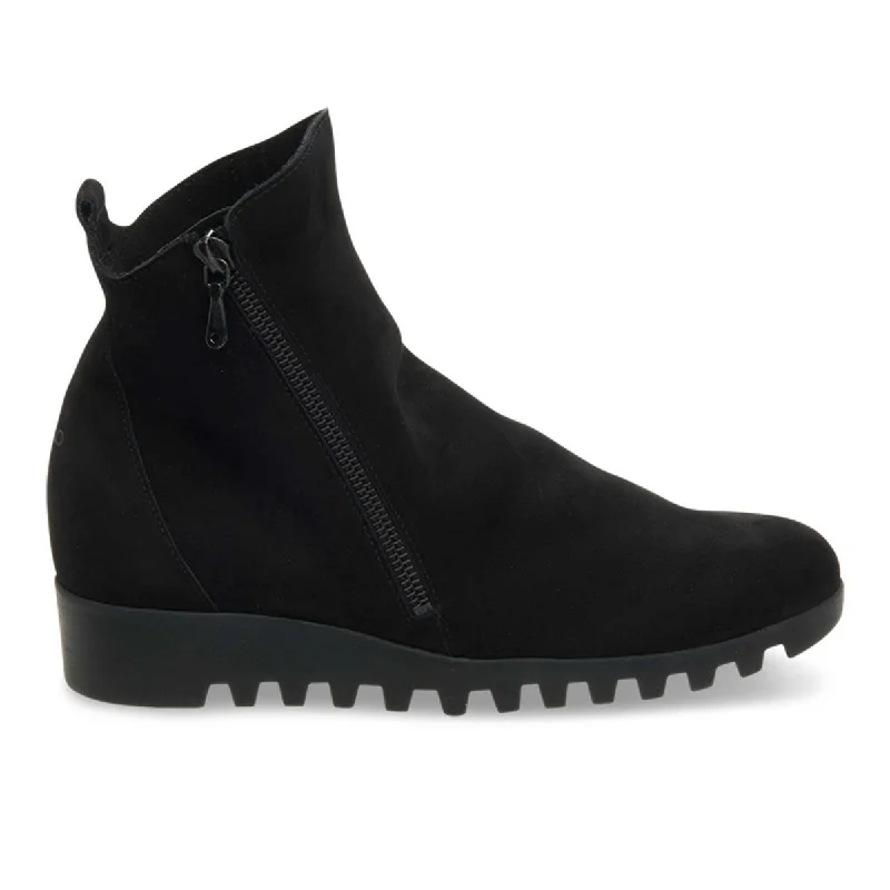Comfy and cozy women's shoes for loungingArche Women's Lomage Black Nubuck