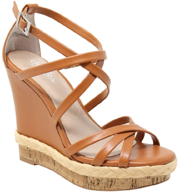 Fashion-forward and trendy women's shoe stylesASSEMBLE WEDGE