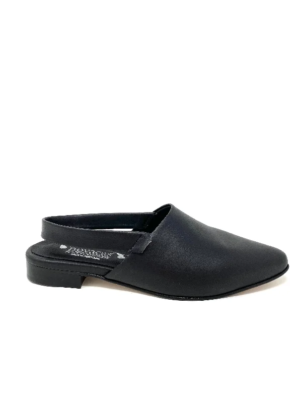 Elegant and sophisticated women's shoe stylesBianca Mule in Black from Novacas