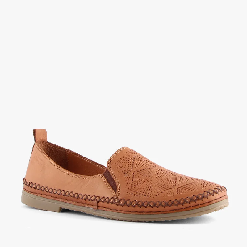Elegant and sophisticated women's shoes for dinner datesBODEN COCONUT