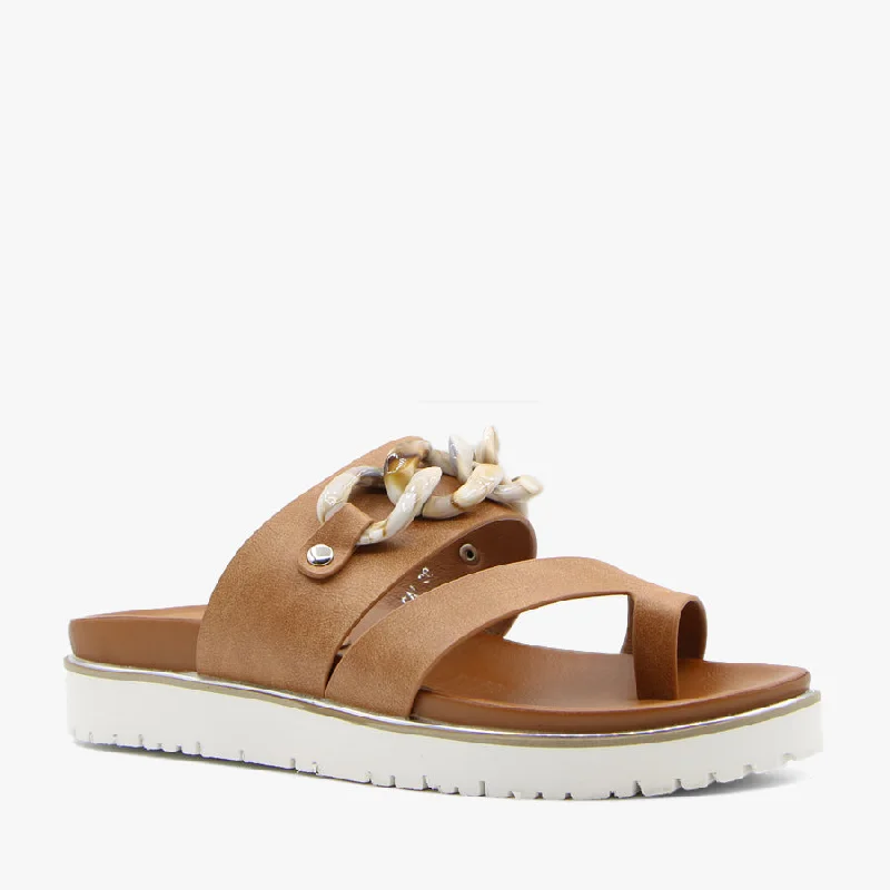Chic and stylish women's shoes for graduation ceremoniesCAI BRANDY