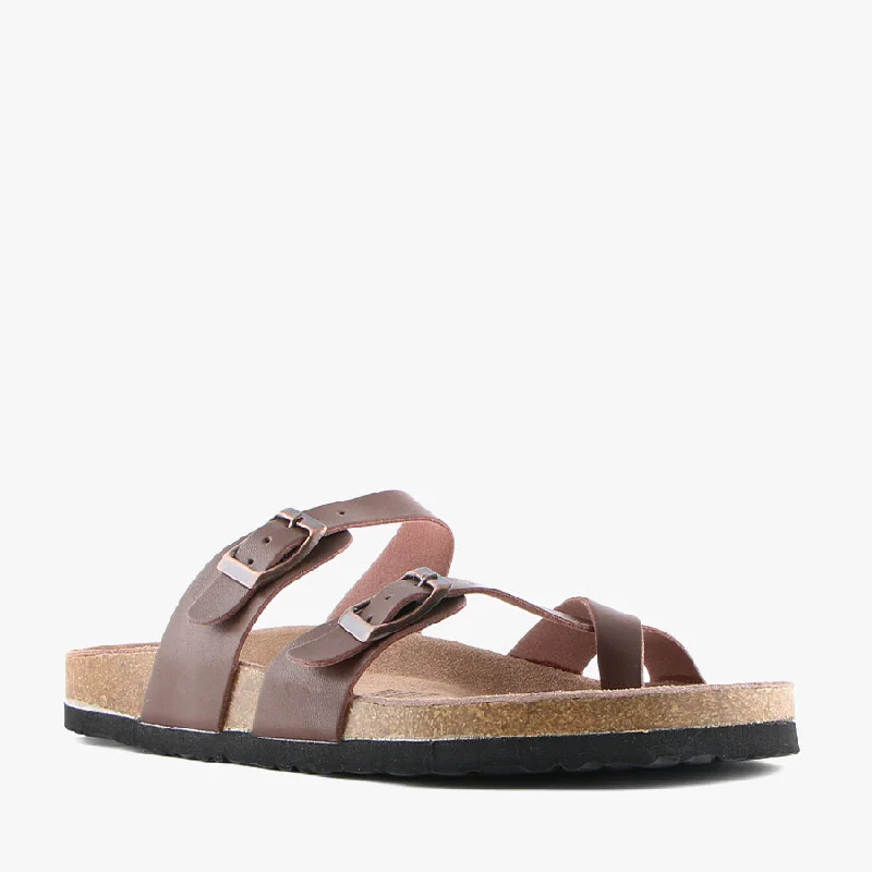Classic and timeless women's footwear choicesCAM DARK BROWN
