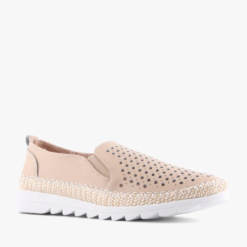 Comfy and stylish women's shoes for flat feetCAPTIVATE BEIGE