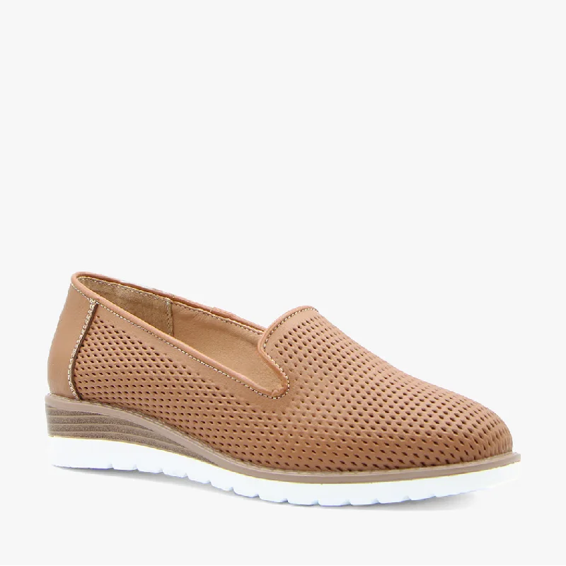 Chic and stylish women's shoes for graduation ceremoniesCATHRYN TAN